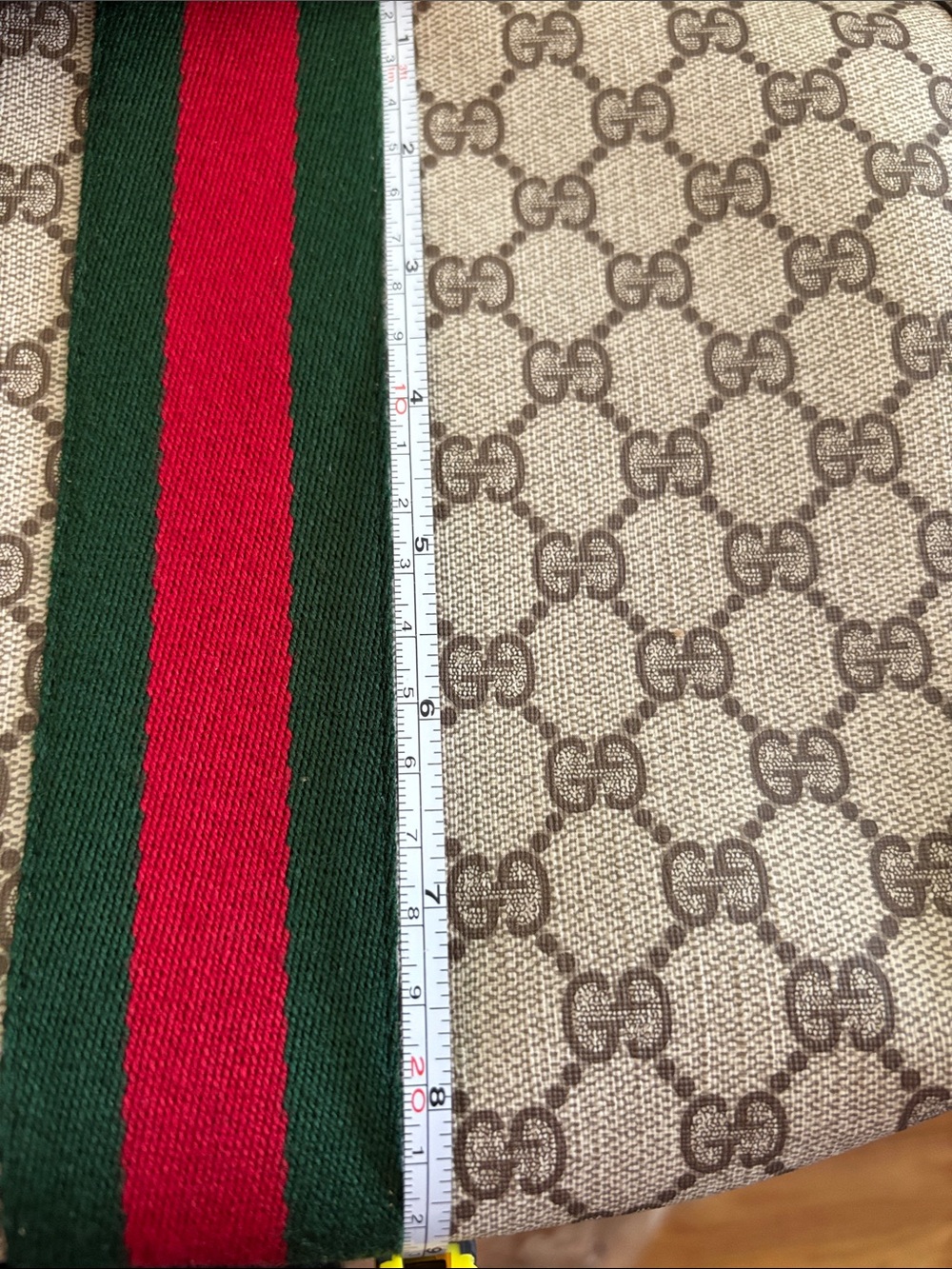 Gucci Beige GG Canvas Toiletry Bag with Green and Red Web - Picture 7 of 8